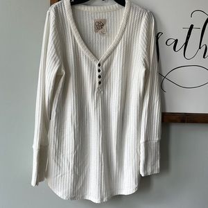 Chaser cream thermal long sleeve with button accents
